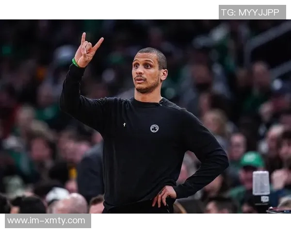 豪泽三分表现出色马祖拉强调掩护与空间的重要性 豪泽三分表现出色马祖拉强调掩护与空间的重要性