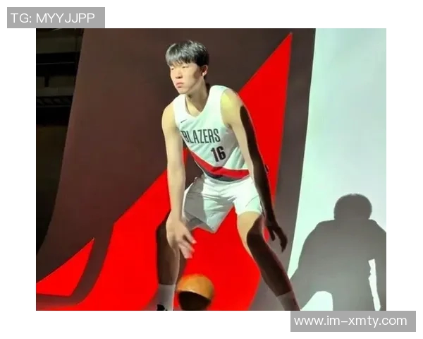 杨瀚森在G联盟中自信提升更衣室内与队友关系融洽